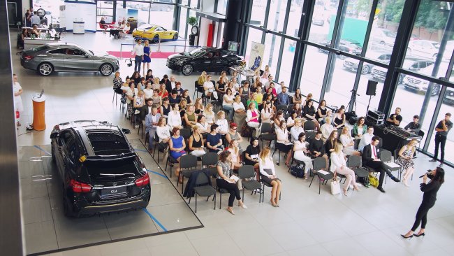 „Kobieta w biznesie” to She’s Mercedes