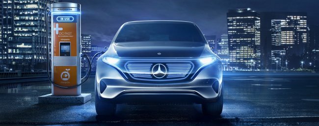 W salonach Mercedes-Benz pojawią się ładowarki dla aut elektrycznych. 
