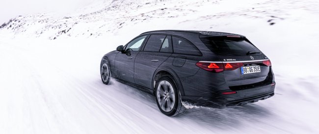 Jak działa napęd 4MATIC w Mercedes-Benz?
