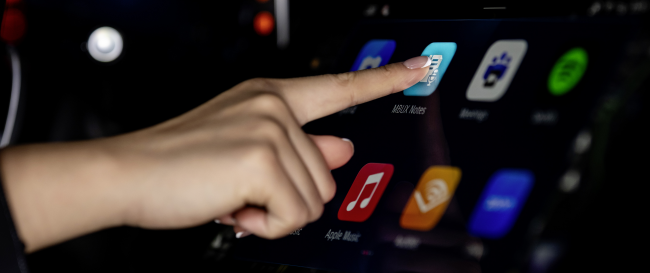 Notatki w trakcie jazdy? Teraz to możliwe z MBUX Notes w Mercedes-Benz!