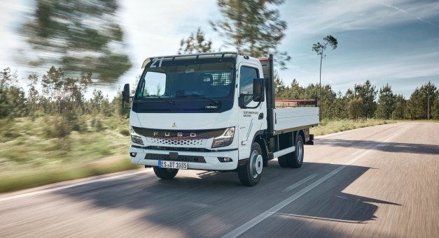 Nowoczesne FUSO Canter i eCanter – Jeszcze Wyższy Komfort i Bezpieczeństwo