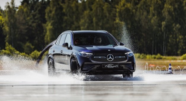 Mercedes-Benz Safety Experience