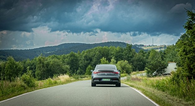 Bezpieczny urlop z Mercedes-Benz