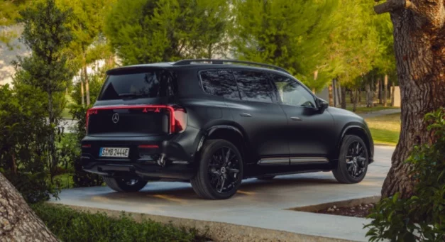 Nowy Mercedes-Benz GLB 2026 – elektryczny SUV, 631 km zasięgu i wielki bagażnik