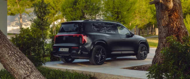 Nowy Mercedes-Benz GLB: elektryczny SUV, który nadąża za Twoim planem dnia