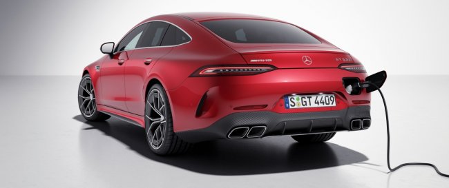 Zaktualizowany Mercedes-AMG GT 4-drzwiowe Coupé 63 S E PERFORMANCE z napędem hybrydowym dostępny w sprzedaży!