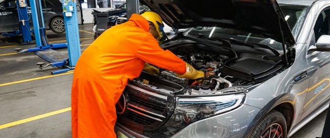 Serwis elektrycznego samochodu Mercedes-Benz - Najczęstsze pytania