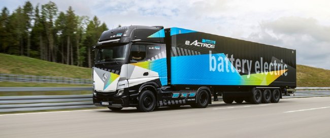 Mercedes-Benz eActros LongHaul zaprezentowany na targach w Hanowerze