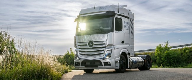 Napęd wodorowy dla pojazdów ciężarowych Mercedes-Benz – testy trwają.
