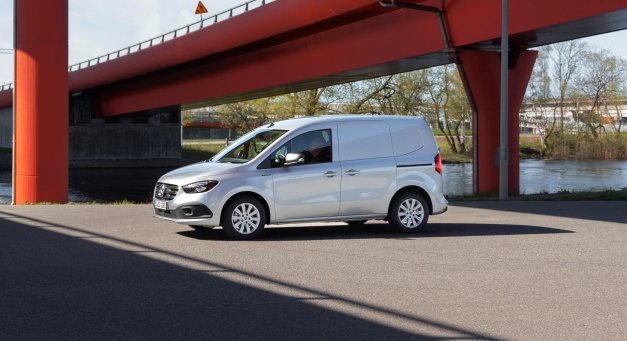Nowy Mercedes-Benz eCitan - wszechstronny, elektryczny Van od Mercedesa wjeżdża na polski rynek