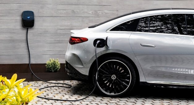 Nowa stacja ładowania Mercedes-Benz Wallbox 2.0 - jeszcze wygodniejsze ładowanie w domu