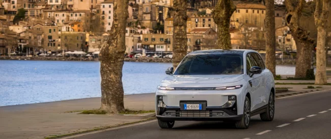 Leapmotor B10 Hybrid EV – hybryda nowej generacji z zasięgiem do 900 km