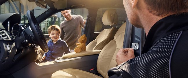 Co to jest Karta Ratownicza w samochodach Mercedes-Benz?