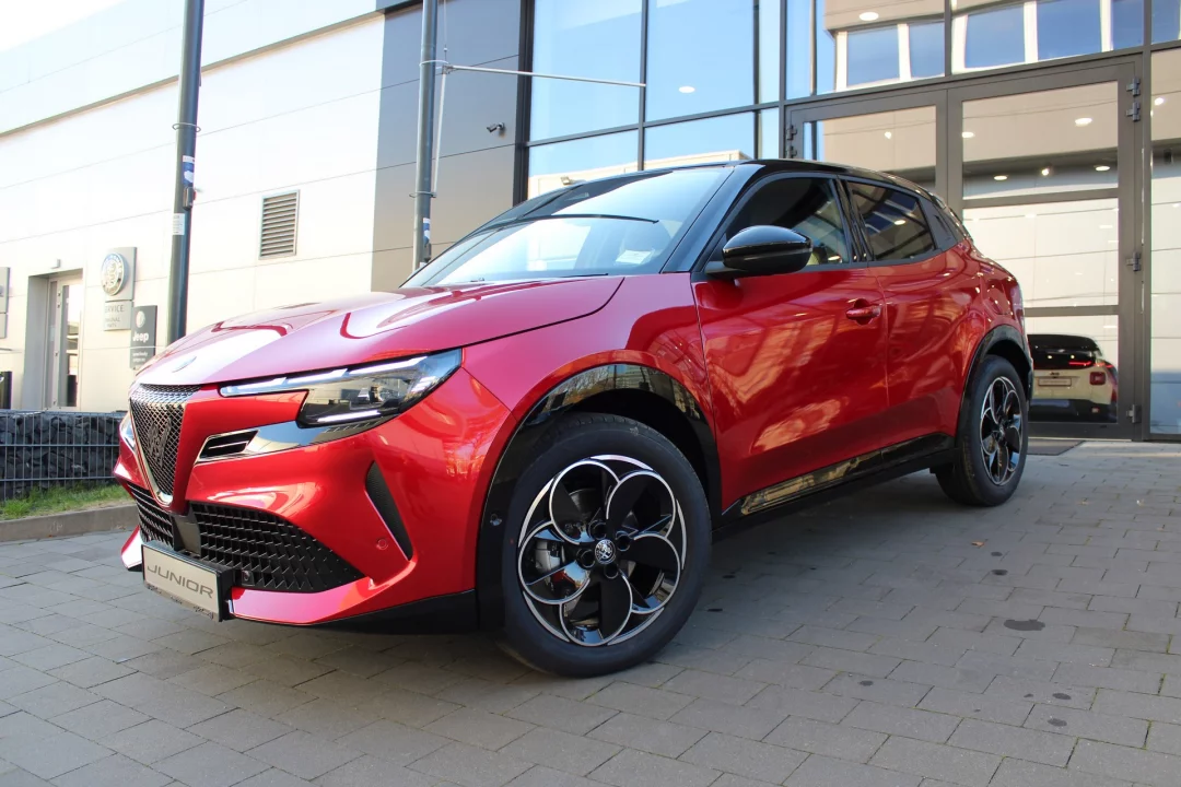 Alfa Romeo Junior Ibrida Mild-Hybrid 136 KM