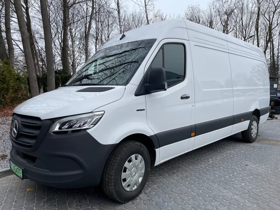 Mercedes-Benz eSprinter 320