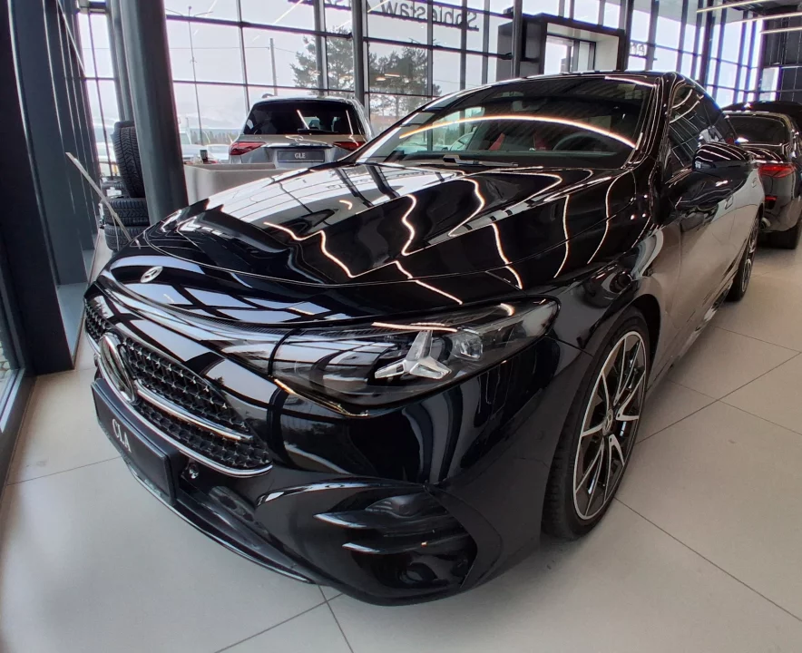 Mercedes-Benz CLA 200