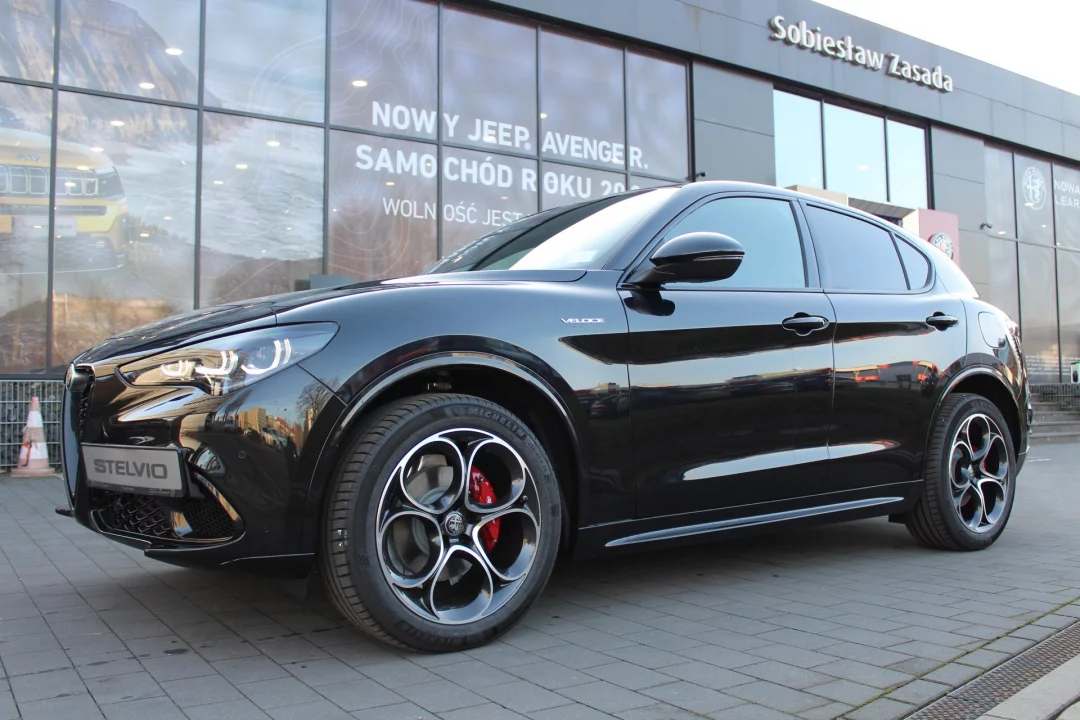 Alfa Romeo Stelvio Veloce 280 KM AWD