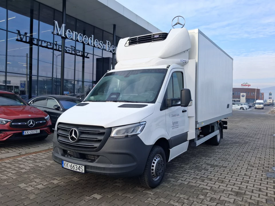Mercedes-Benz Sprinter L 519 OM654
