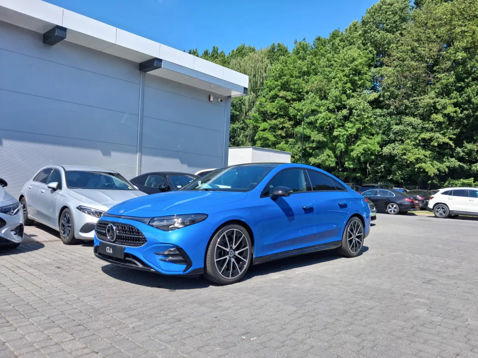 Mercedes-Benz CLA 200