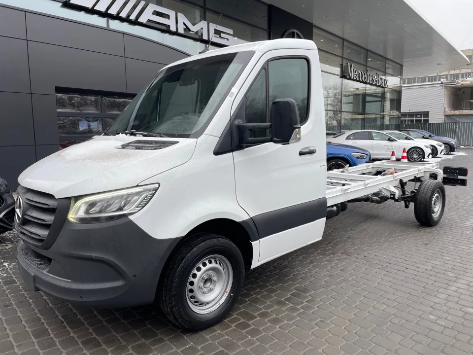 Mercedes-Benz Sprinter L 317 OM654