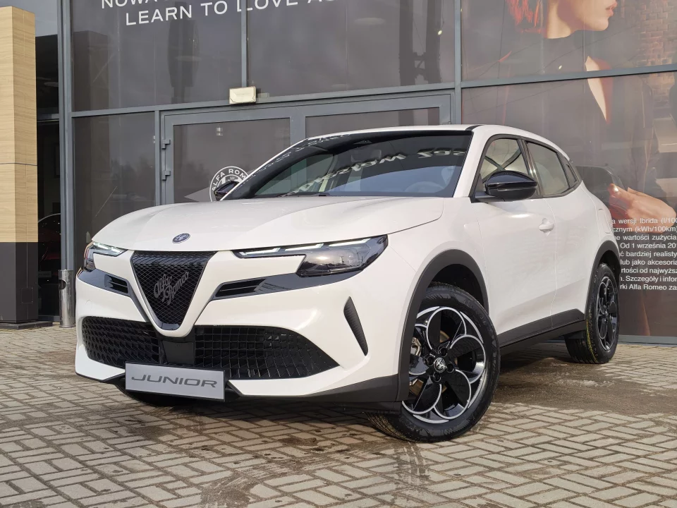 Alfa Romeo Junior Elettrica 156 KM BEV FWD
