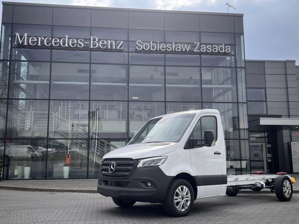 Mercedes-Benz Sprinter L 319 OM654