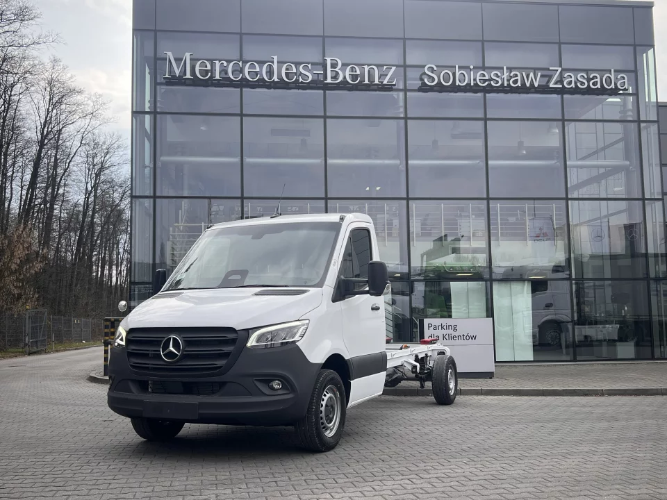 Mercedes-Benz Sprinter L 317 OM654