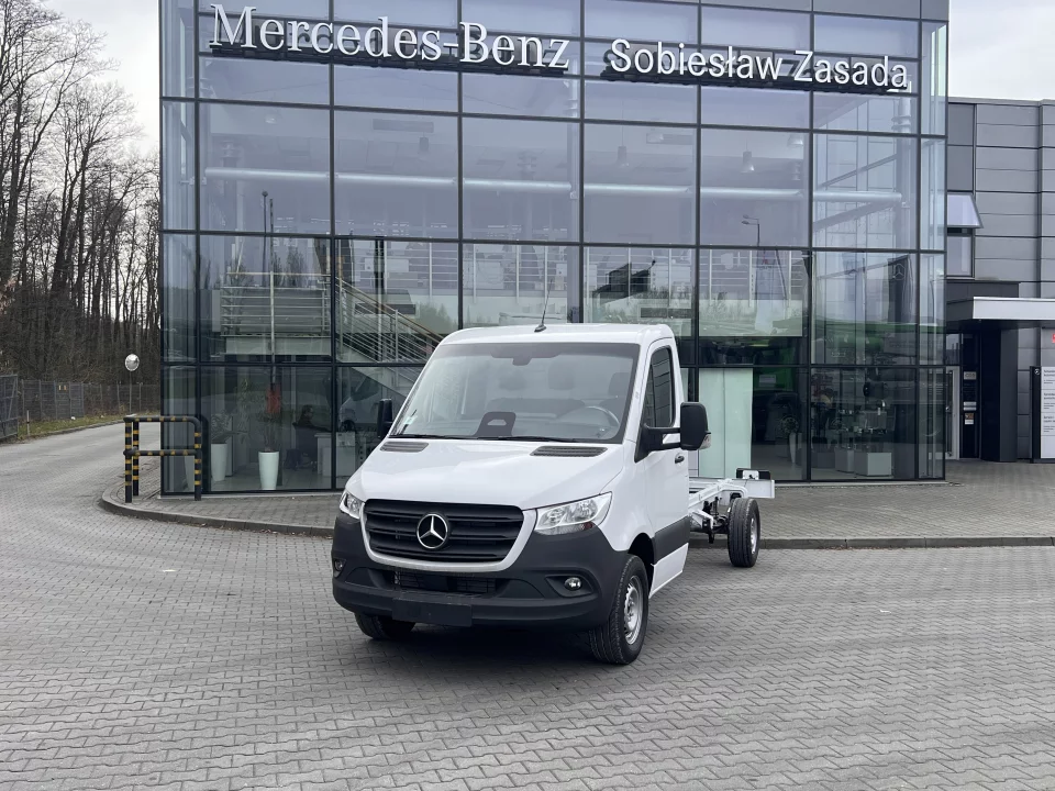 Mercedes-Benz Sprinter L 317 OM654