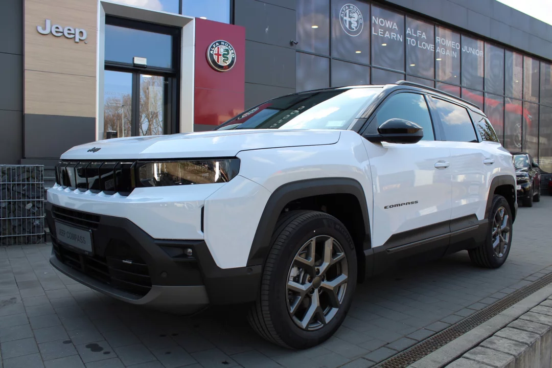Jeep Compass First Edition eHYBRID 145 KM FWD