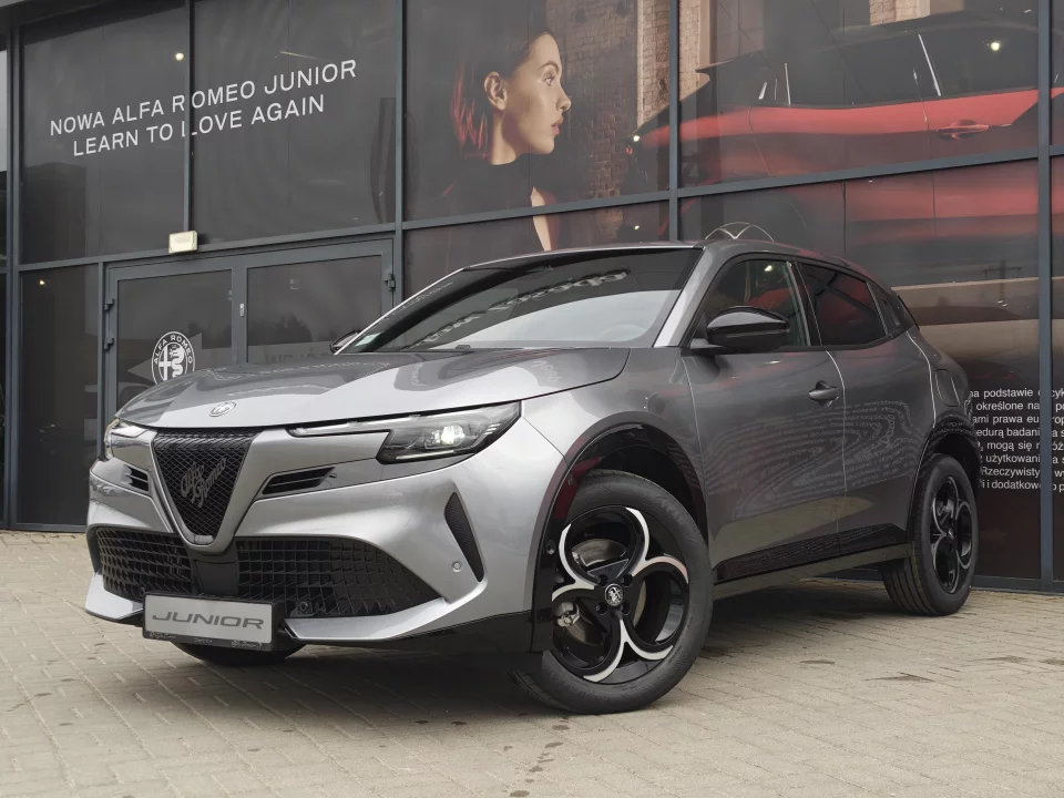 Alfa Romeo Junior TI Mild-Hybrid 145 KM FWD