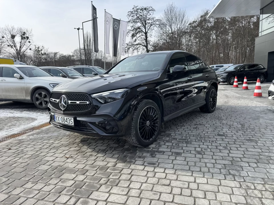 Mercedes-Benz GLC 300e 4MATIC Plug-in Hybrid Coupé