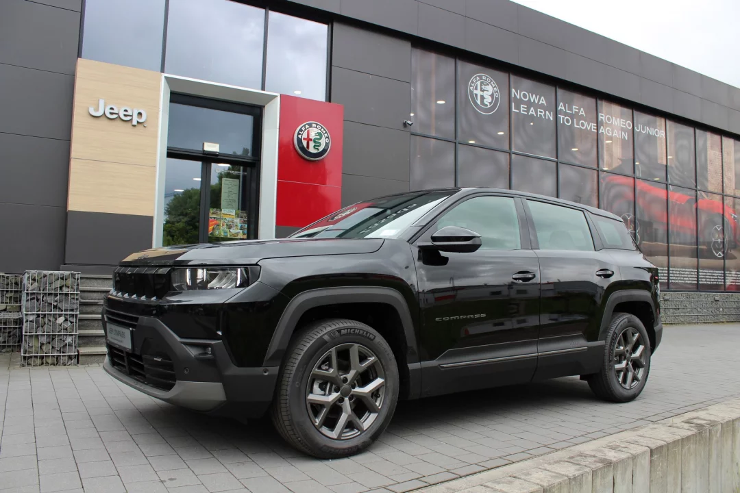 Jeep Compass Altitude eHYBRID 145 KM FWD