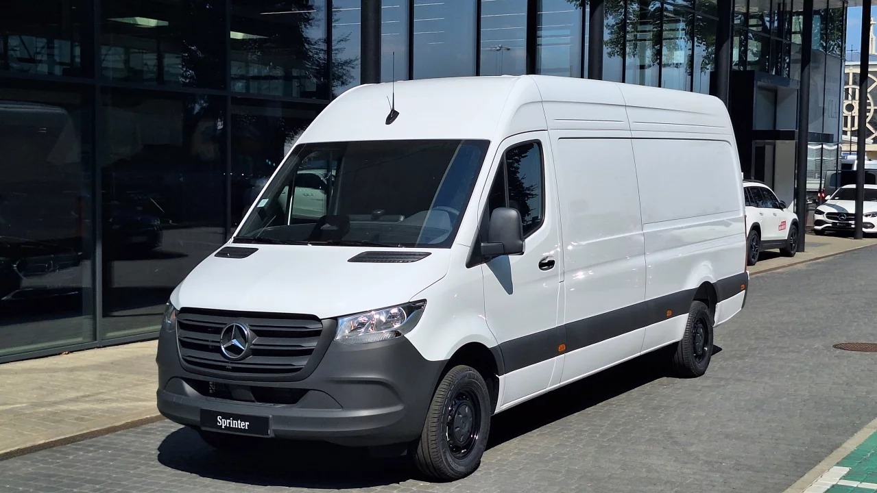Mercedes-Benz Sprinter 317 OM654