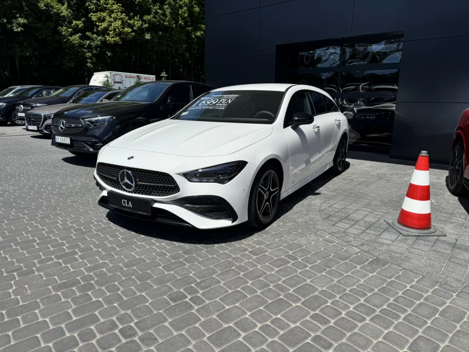 Mercedes-Benz CLA 200 Shooting Brake