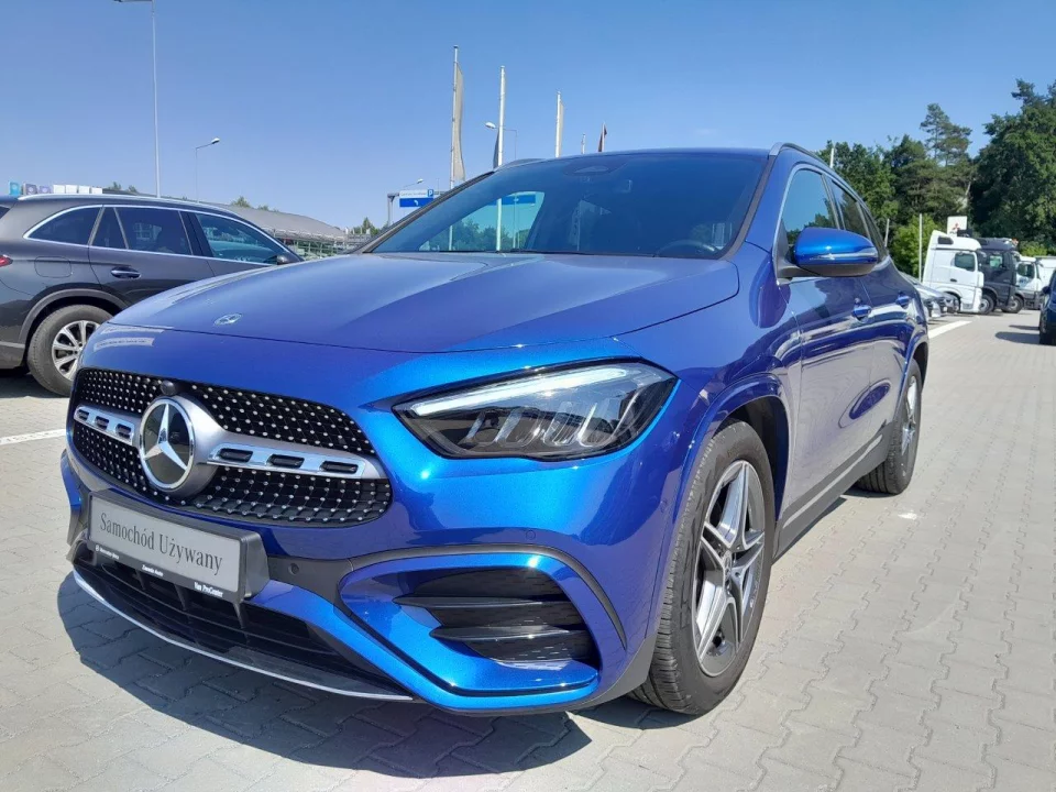 Mercedes-Benz GLA 200