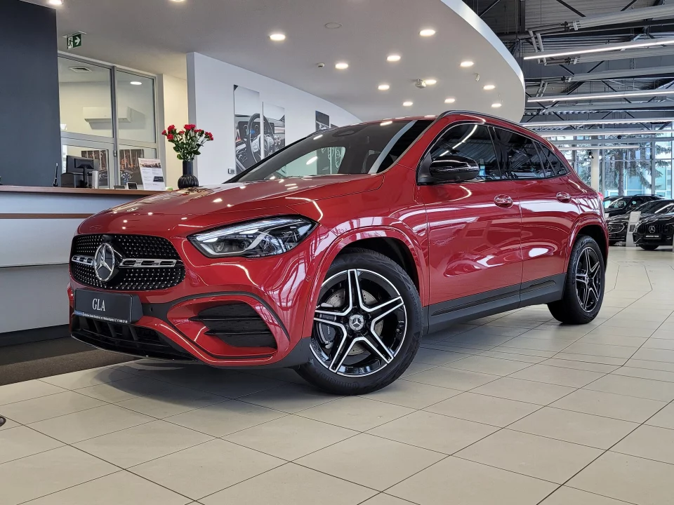 Mercedes-Benz GLA 200