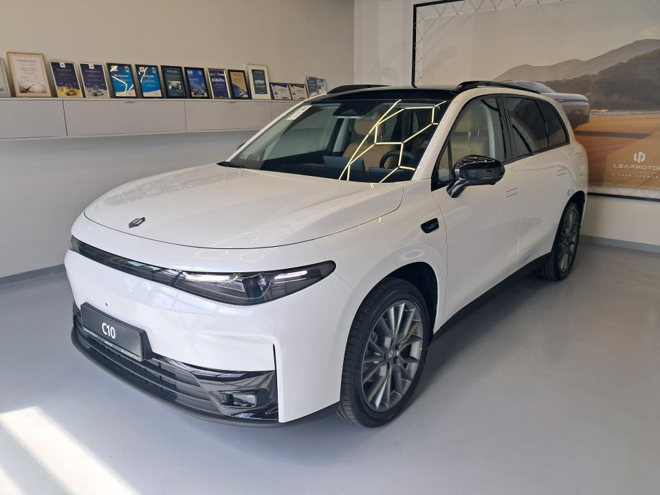 Leapmotor C10