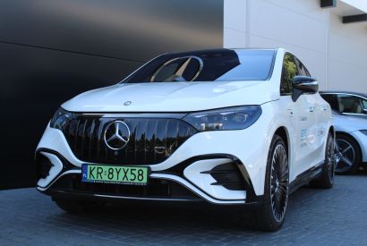 Mercedes-AMG EQE SUV