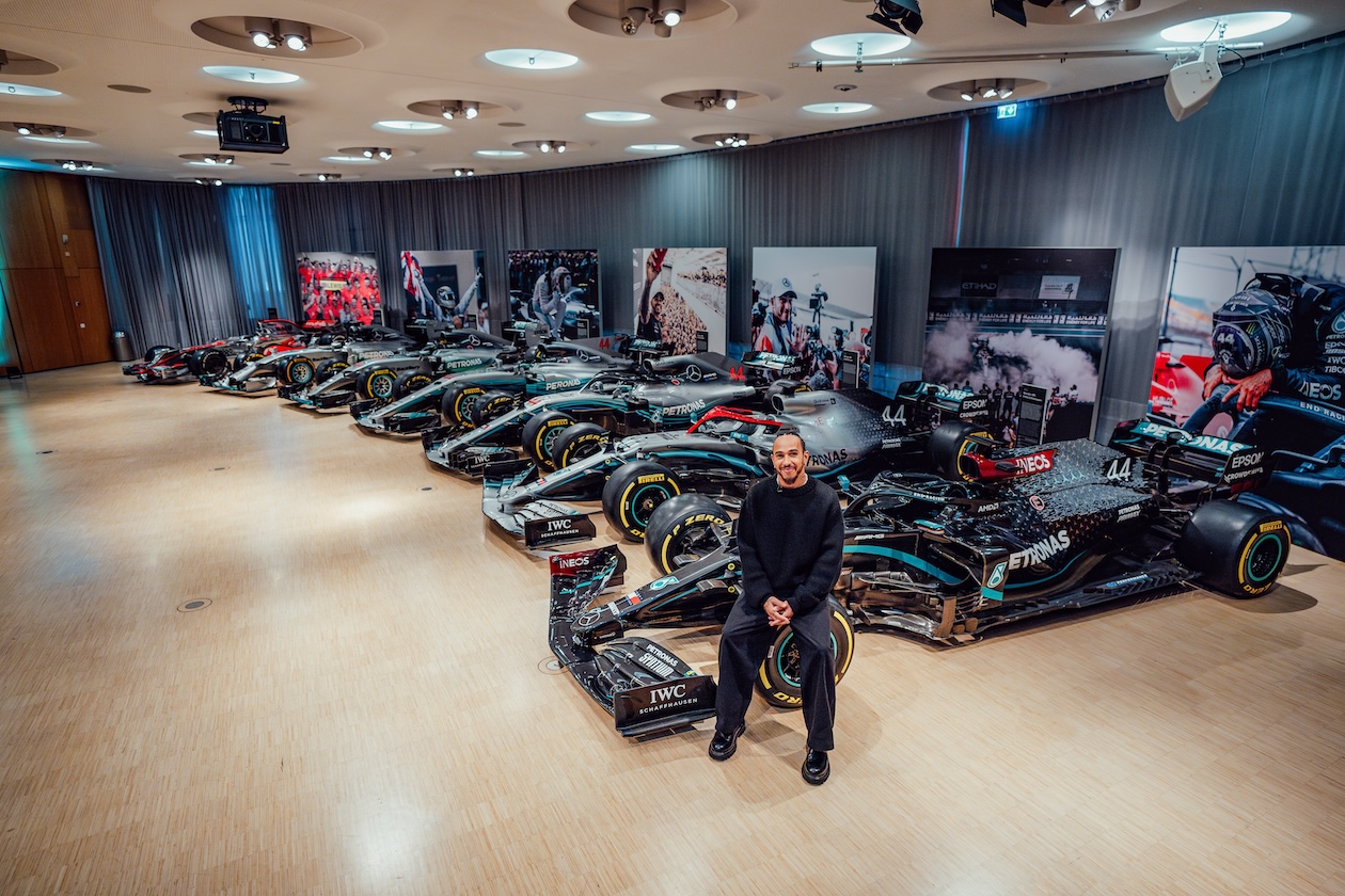 Lewis Hamilton - mistrzowskie bolidy z silnikami Mercedes-Benz