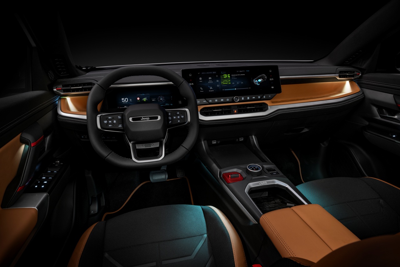 Jeep Compass 4xe wnętrze