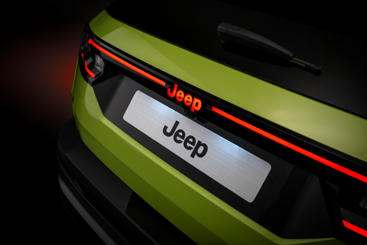 Tył Nowy Jeep Compass
