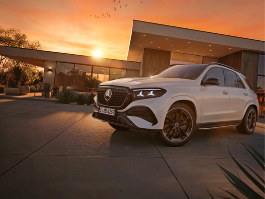 Na zdjęciu widać&nbsp;Mercedes-Benz GLE w kolorze białym