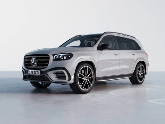 Na zdjęciu widać&nbsp;Mercedes-Benz GLS w kolorze białym
