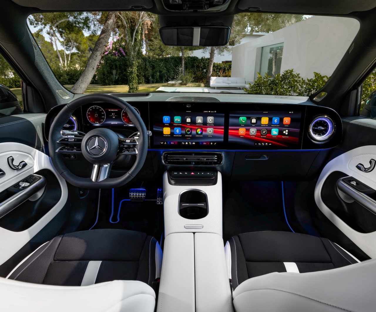 Na zdjęciu widzisz deskę rozdzielczą w nowym Mercedes GLB