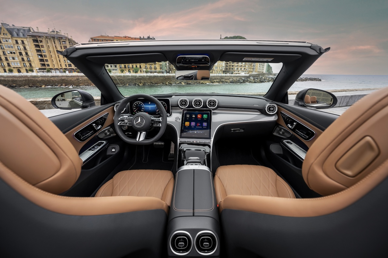 Mercedes-Benz CLE Cabriolet - Wnętrze
