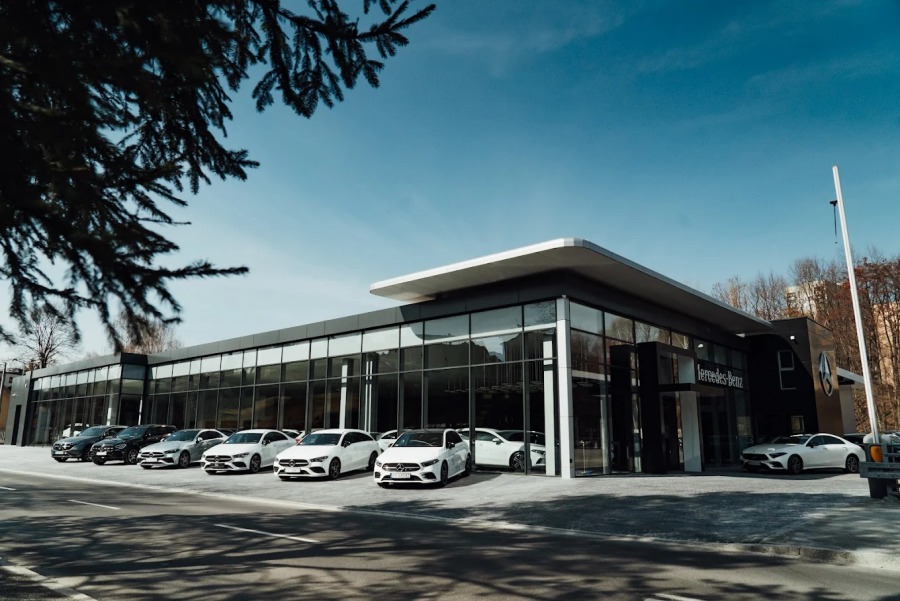 na zdjęciu widzisz Salon numer 1 w Polsce - Mercedes-Benz Sobiesław Zasada Automotive Bielsko-Biała ul. Karpacka 90