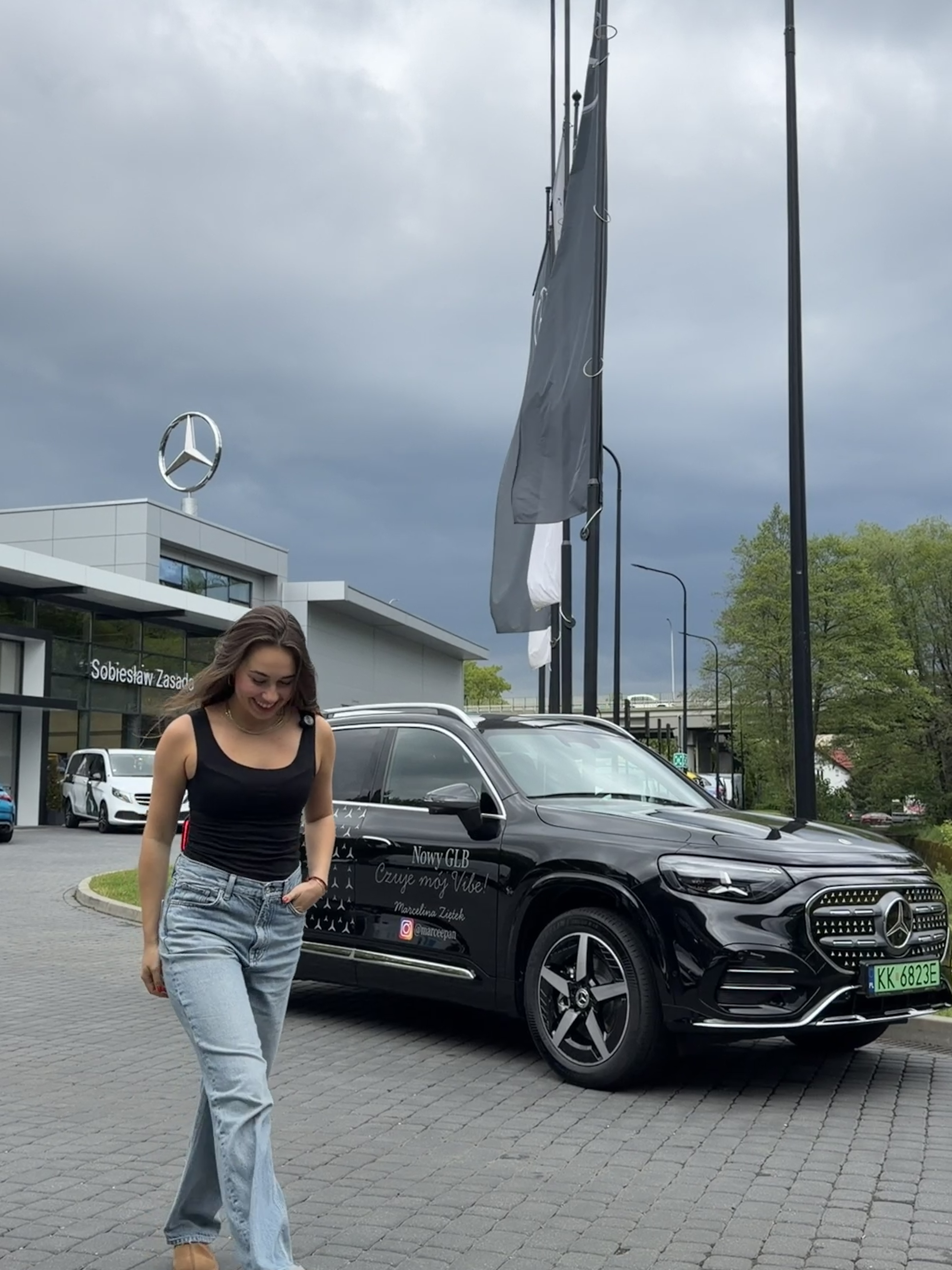 Marcelina Ziętek testuje Nowego Mercedesa GLB, wsp&oacute;łpraca reklamowa z Mercedes-Benz Sobiesław Zasada Automotive