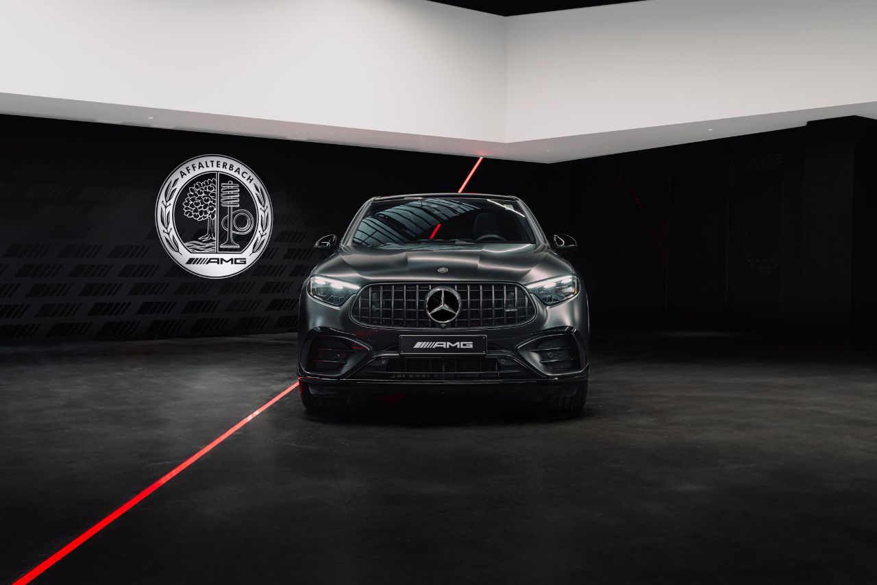 na zdjęciu widać nowego Mercedes-AMG GLC 