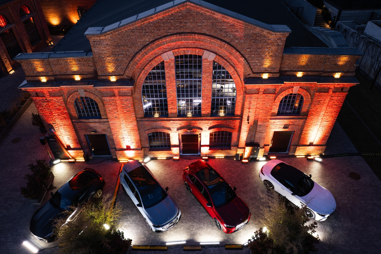 zdjęcie przedstawia budynek, w kt&oacute;rym odbył się event